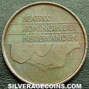 1982 Beatrix Dutch Bronze 5 Cents (Obverse)