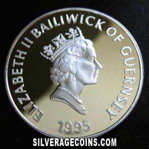 1995 Proof Elizabeth II Guernsey Silver 5 Pounds (Queen Mother) (Obverse)