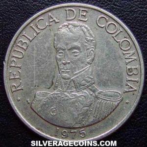 1975 medium date Colombian Peso (Obverse)
