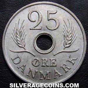1972 (h) S S Frederik IX Danish 25 Øre (Reverse)