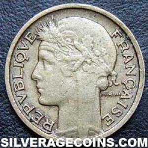 1932 closed 9 French 50 Centimes (Obverse)